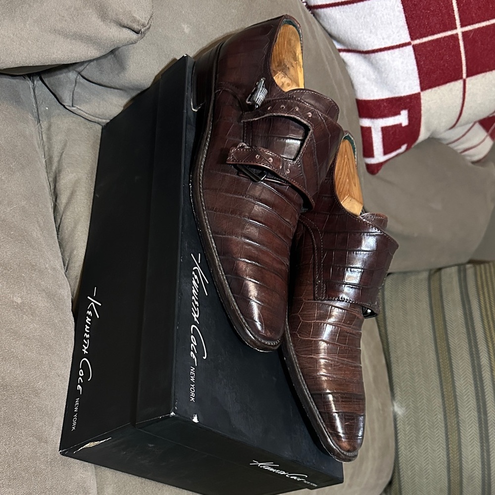 Kenneth Cole Dark Brown Crocodile Pattern Loafers